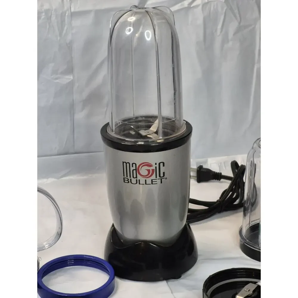 Magic Bullet With Blades & Accessories Bundle 14 pieces 6 Pitchers Works Amazing